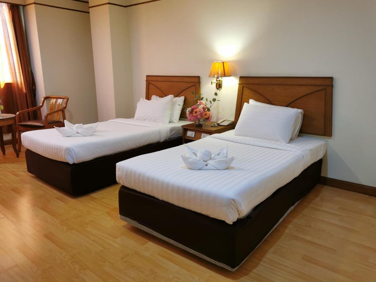 Hotel Morakot Twin Chumphon Exterior foto