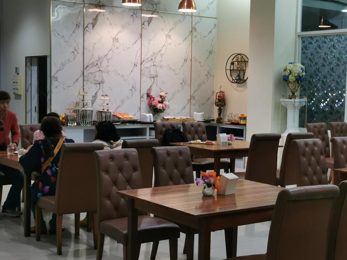 Hotel Morakot Twin Chumphon Exterior foto