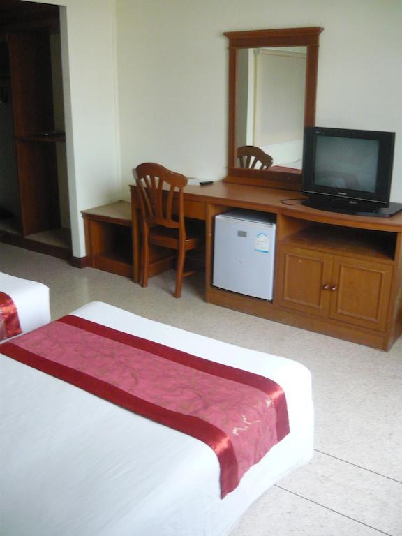 Hotel Morakot Twin Chumphon Habitación foto