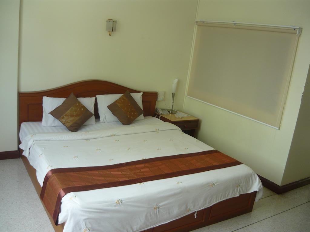 Hotel Morakot Twin Chumphon Exterior foto