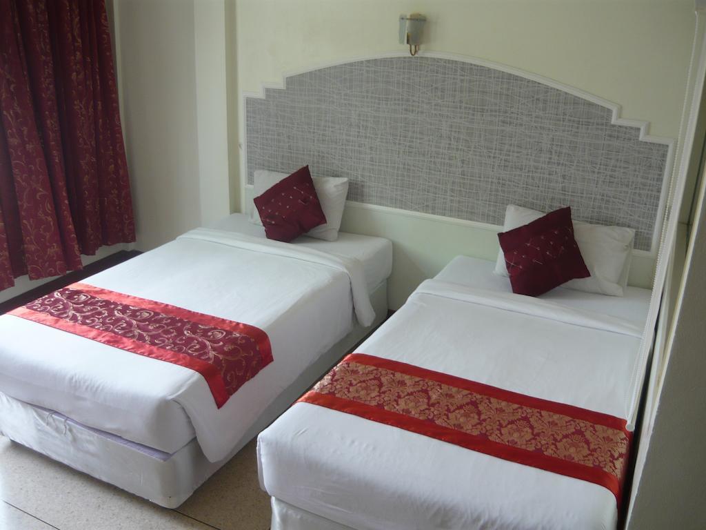 Hotel Morakot Twin Chumphon Habitación foto